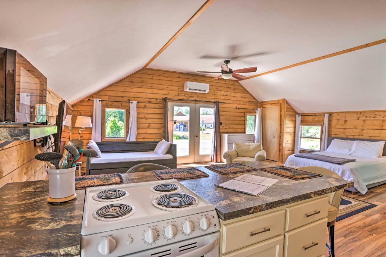 Quaint Studio With Shared Beach Walk To Suttons Bay Luaran gambar