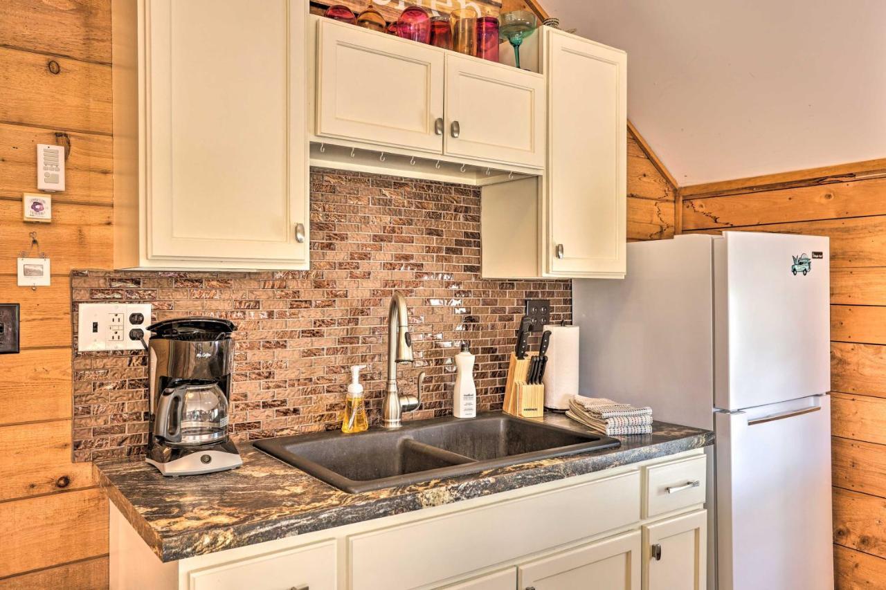 Quaint Studio With Shared Beach Walk To Suttons Bay Luaran gambar