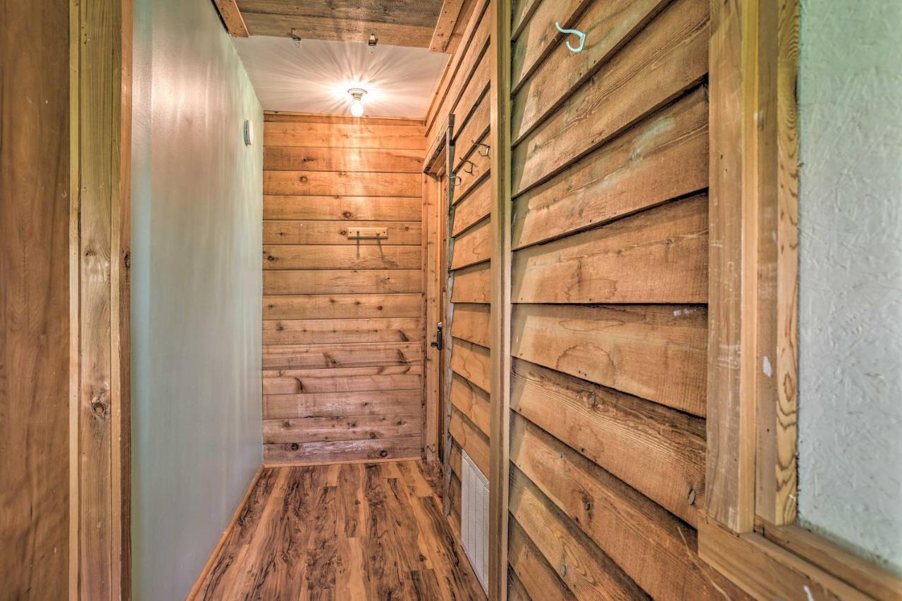 Quaint Studio With Shared Beach Walk To Suttons Bay Luaran gambar