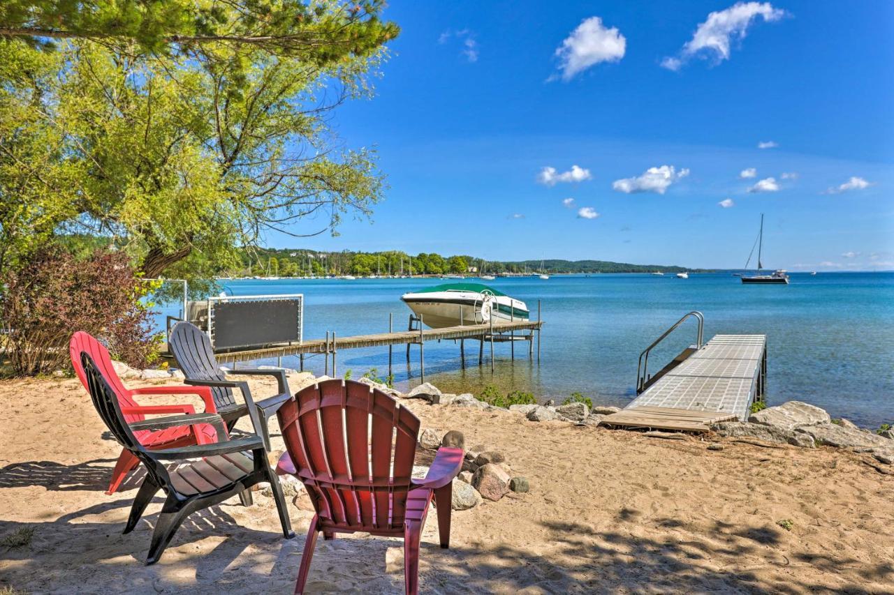 Quaint Studio With Shared Beach Walk To Suttons Bay Luaran gambar
